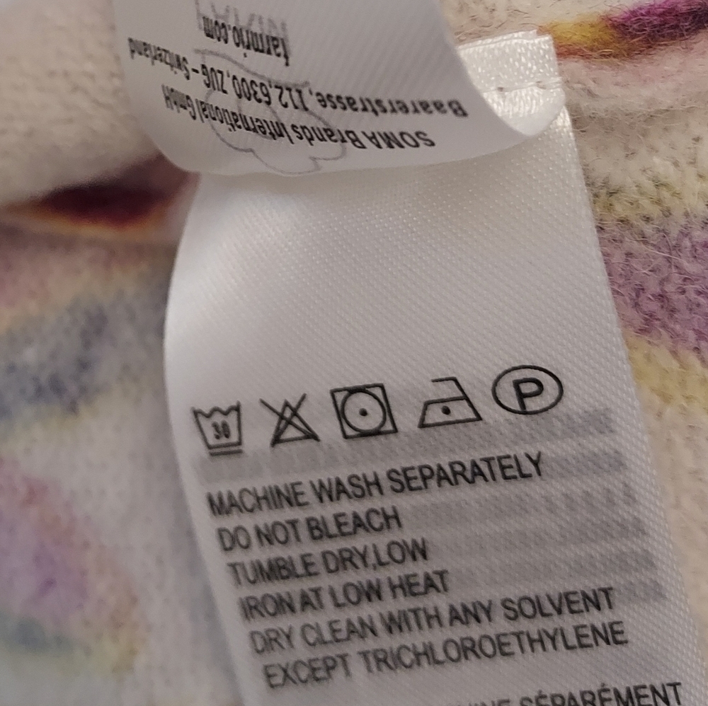 Farm Rio Winter Garden Floral Sweater Size Medium NEW NWT Pullover Crewneck - Picture 14 of 15